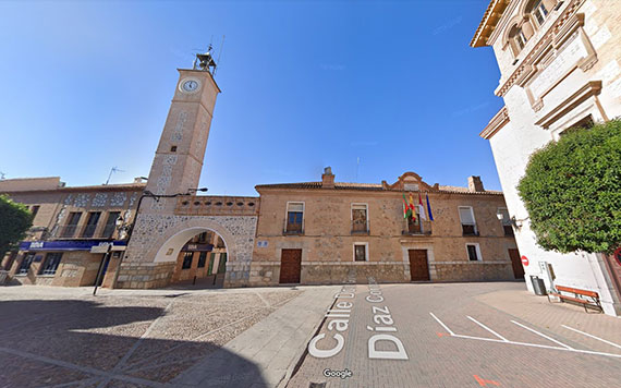 Ayuntamiento y Torre del Reloj