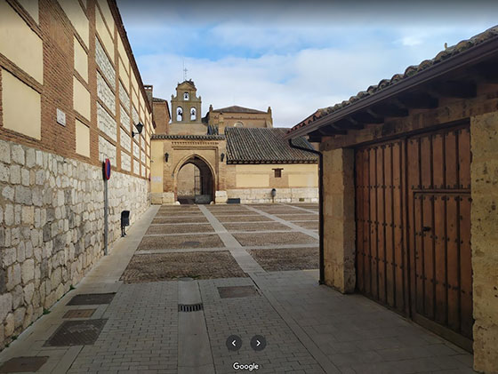 Entrada al monasterio de Santa Clara