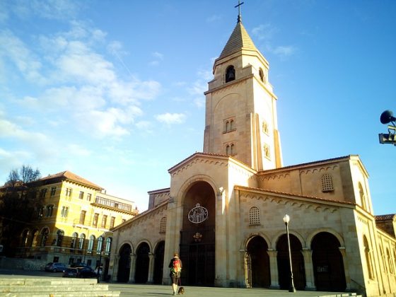 iglesia de san pedro apóstol