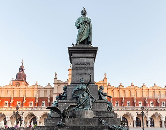 Monumento adam mickiewicz