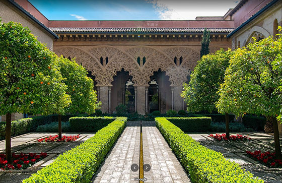 Palacio de Aljafería por dentro