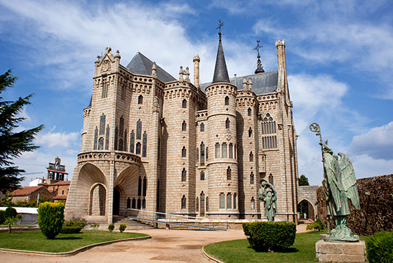 palacio episcopal astorga